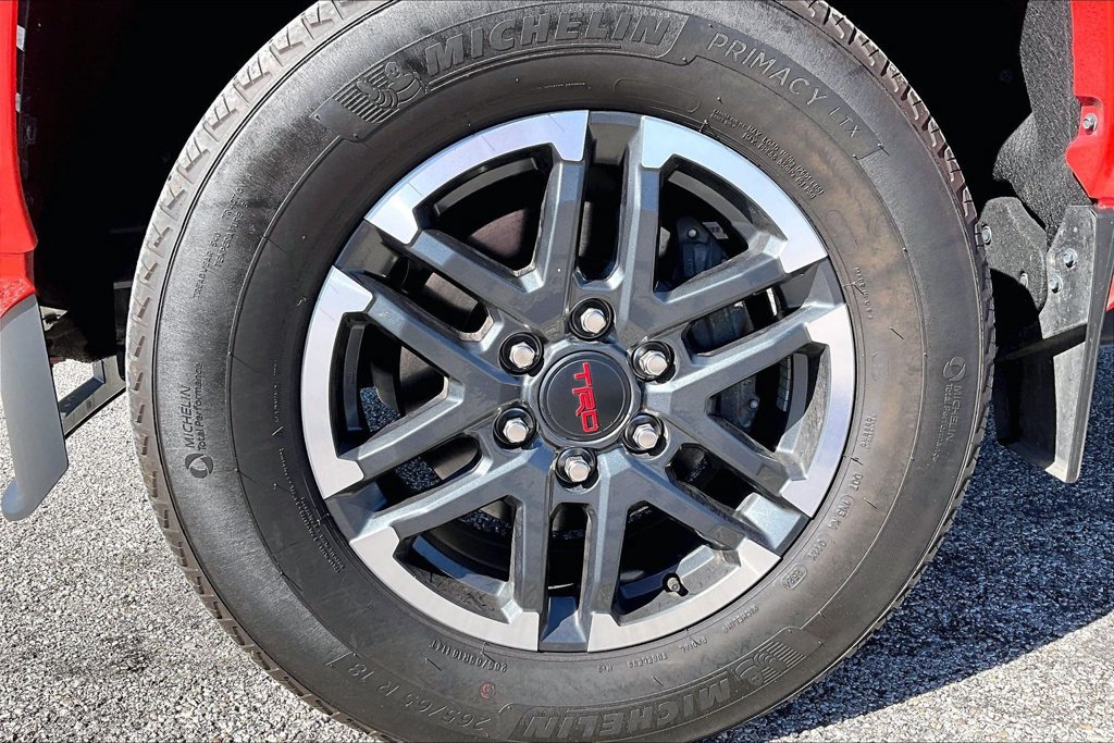 Used 2024 Toyota Tacoma TRD Sport AWD/4WD image 9