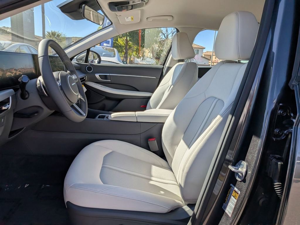 New 2026 Hyundai Sonata SEL FWD image 16