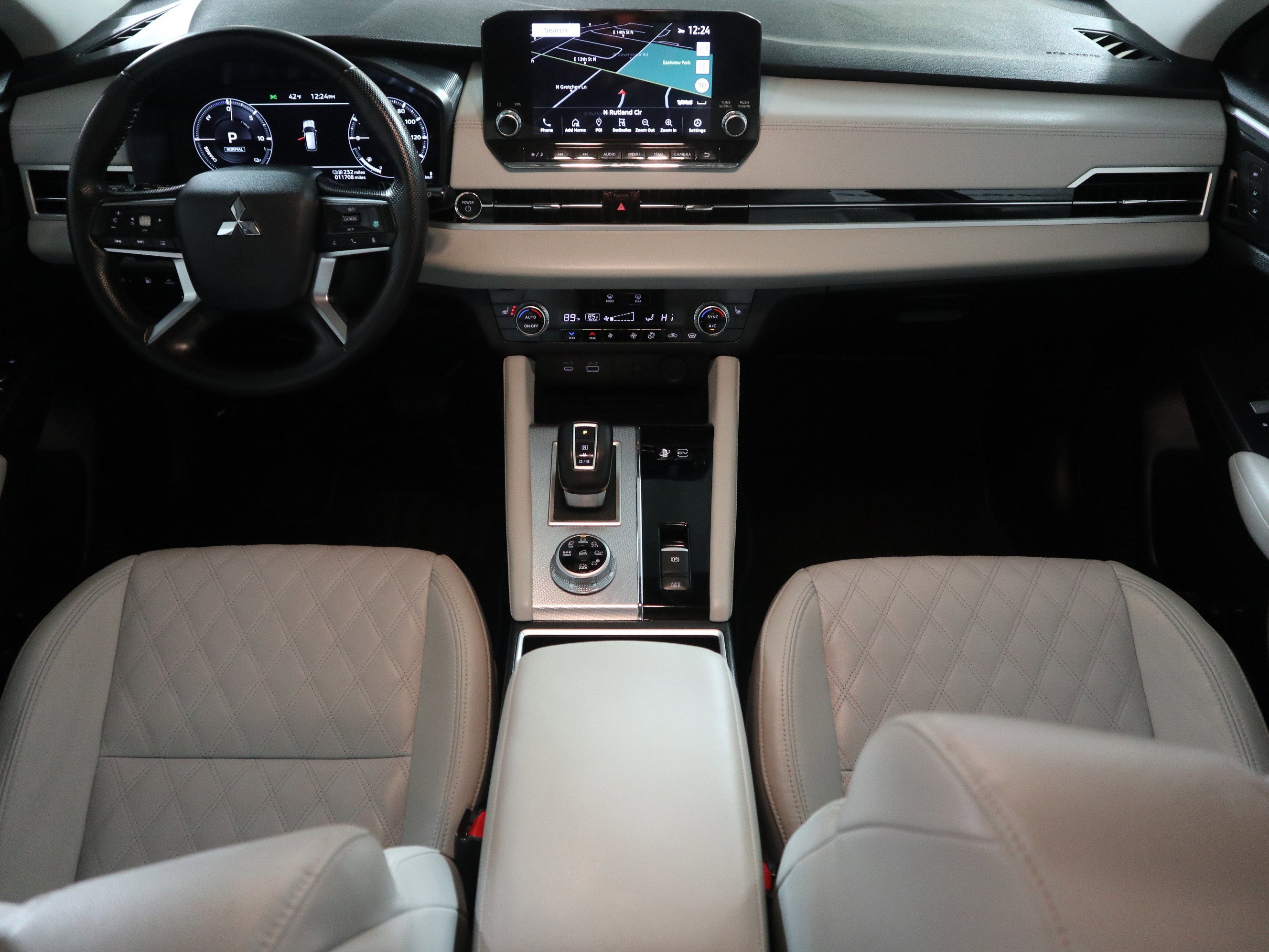 Used 2024 Mitsubishi Outlander SEL image 15