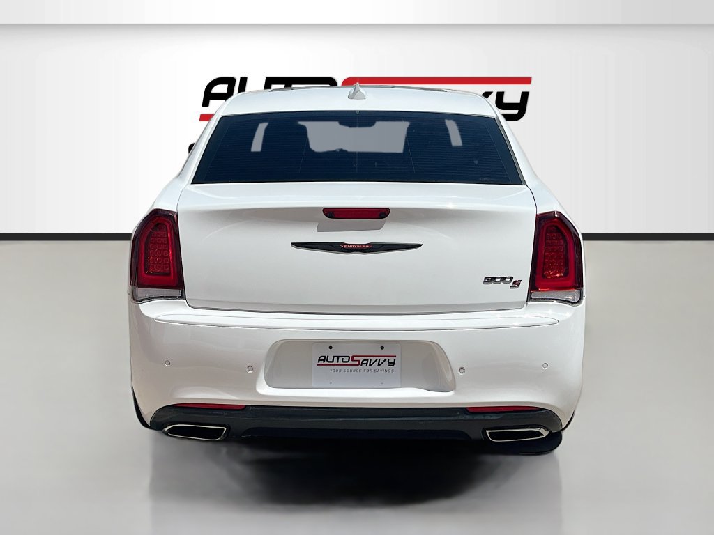 Used 2023 Chrysler 300 S RWD image 6
