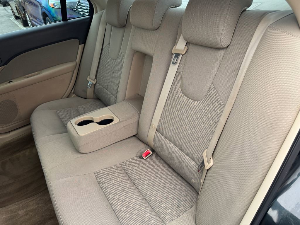 Used 2010 Ford Fusion SE image 27