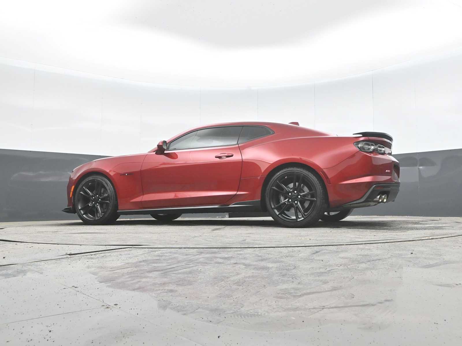 Used 2022 Chevrolet Camaro SS RWD image 24