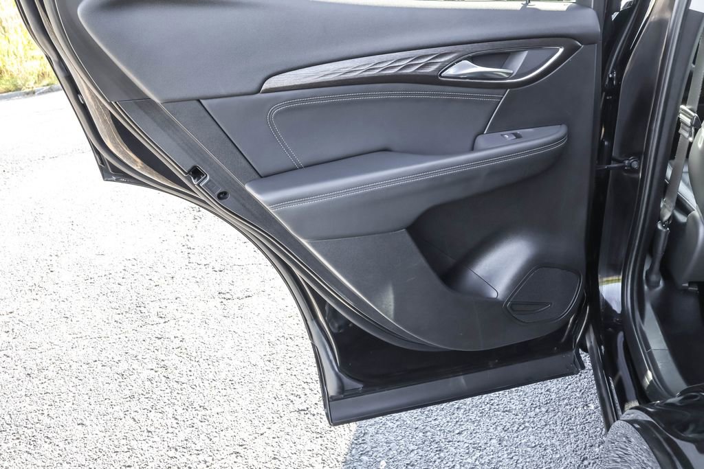 Used 2022 Buick Envision Avenir w/ Technology Package II image 29