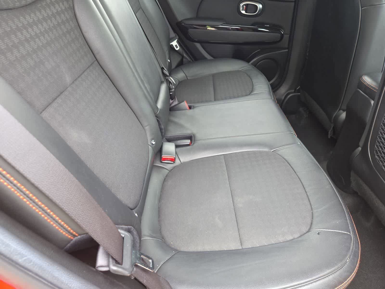 Used 2019 Kia Soul ! FWD image 19