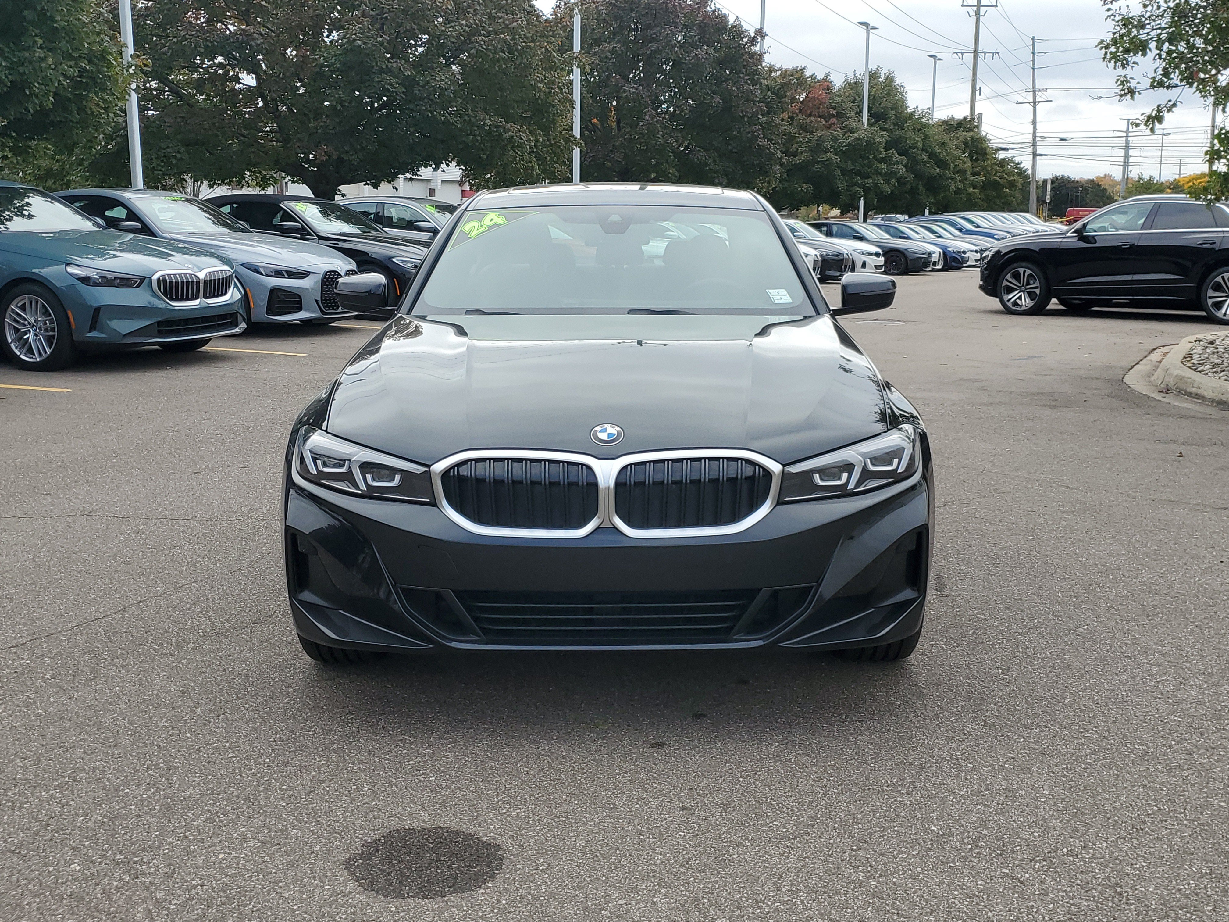 Certified 2024 BMW 330i xDrive Sedan w/ Premium Package AWD/4WD image 8