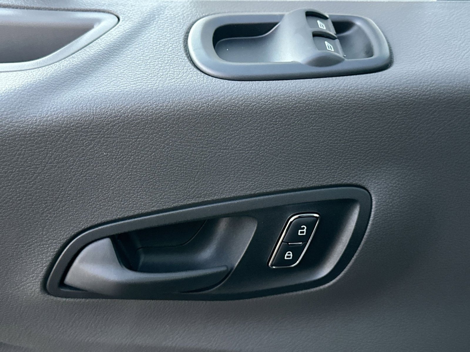 New 2026 Ford Transit 250 148 Medium Roof w/ Load Area Protection Package image 16