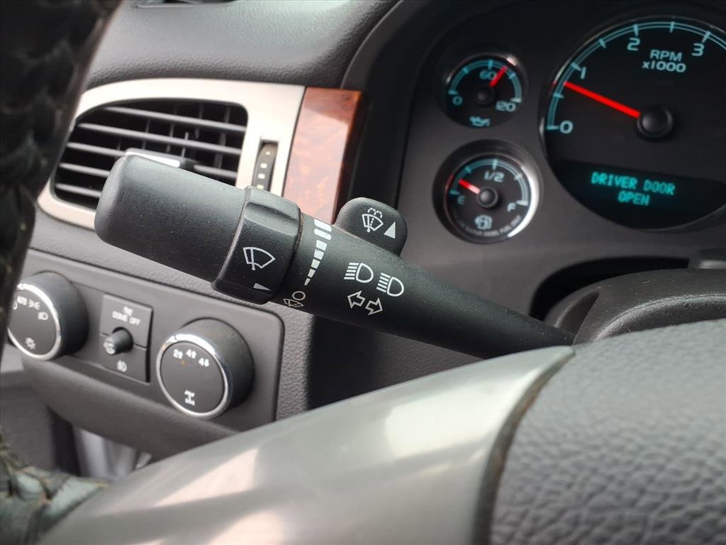 Used 2014 GMC Sierra 2500 SLT w/ SLT Convenience Package image 18