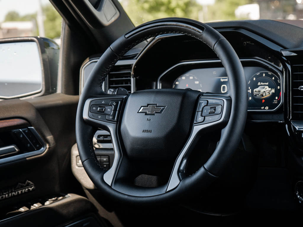 New 2026 Chevrolet Silverado 1500 High Country w/ Midnight Edition AWD/4WD image 13