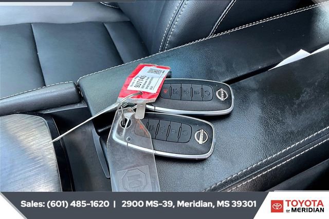 Used 2023 Nissan Rogue SL image 9