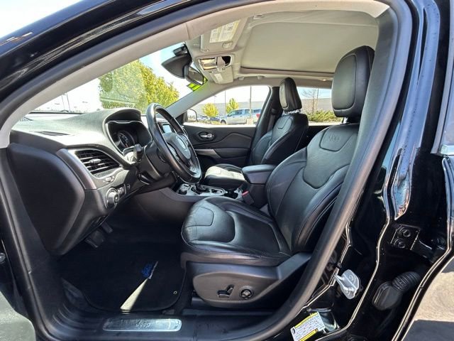 Used 2019 Jeep Cherokee Limited w/ Technology Group image 13
