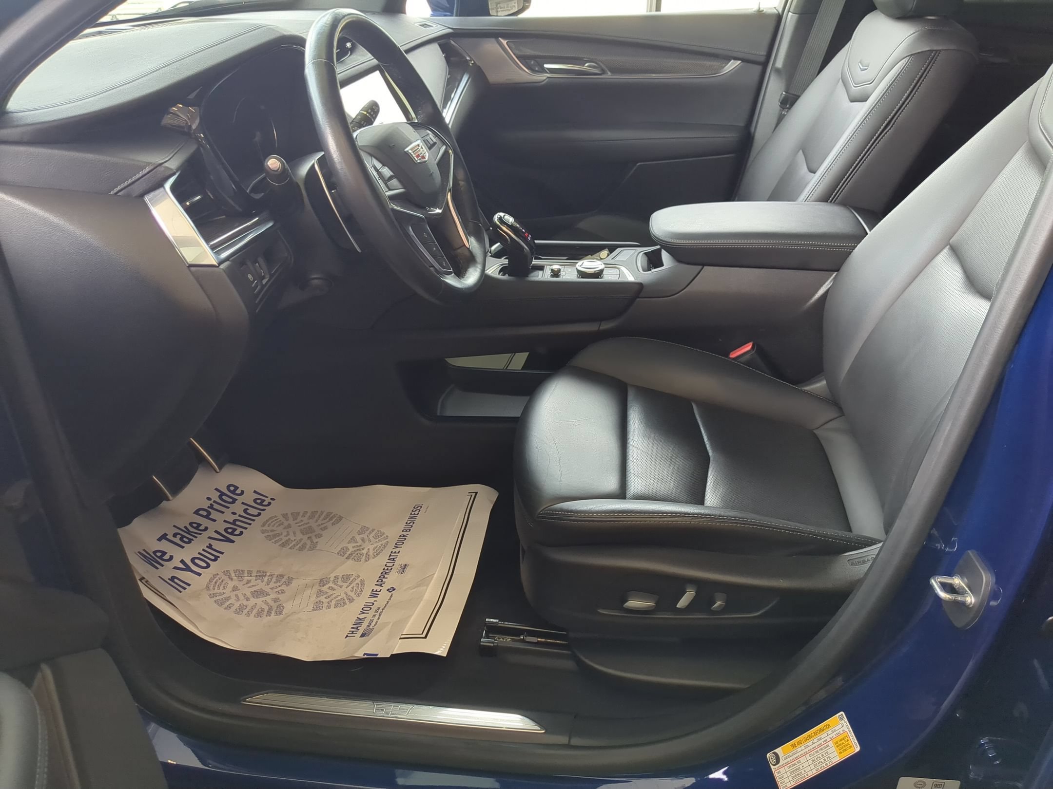 Certified 2023 Cadillac XT5 Sportv AWD/4WD image 13