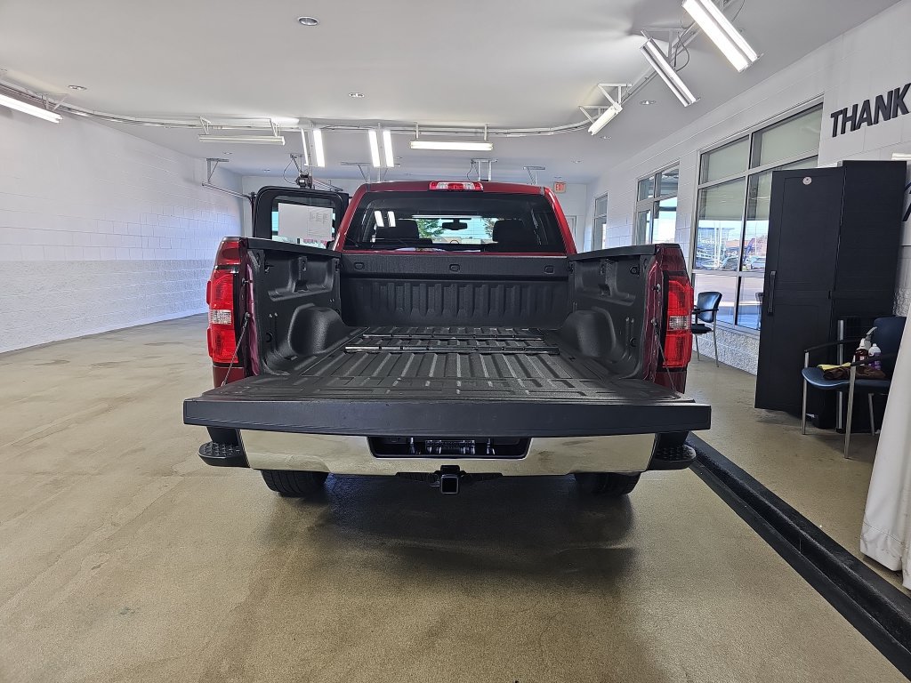 Used 2017 GMC Sierra 1500 SLE w/ SLE Value Package AWD/4WD image 15