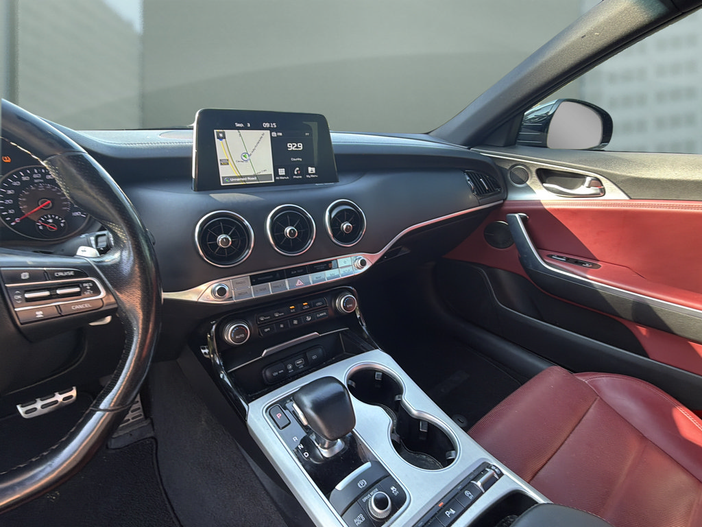 Used 2018 Kia Stinger GT2 AWD/4WD image 23