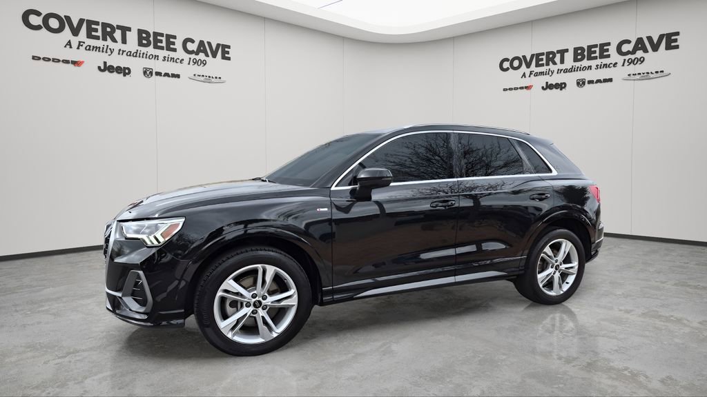 Used 2023 Audi Q3 2.0T Premium Plus w/ Premium Plus Package image 4
