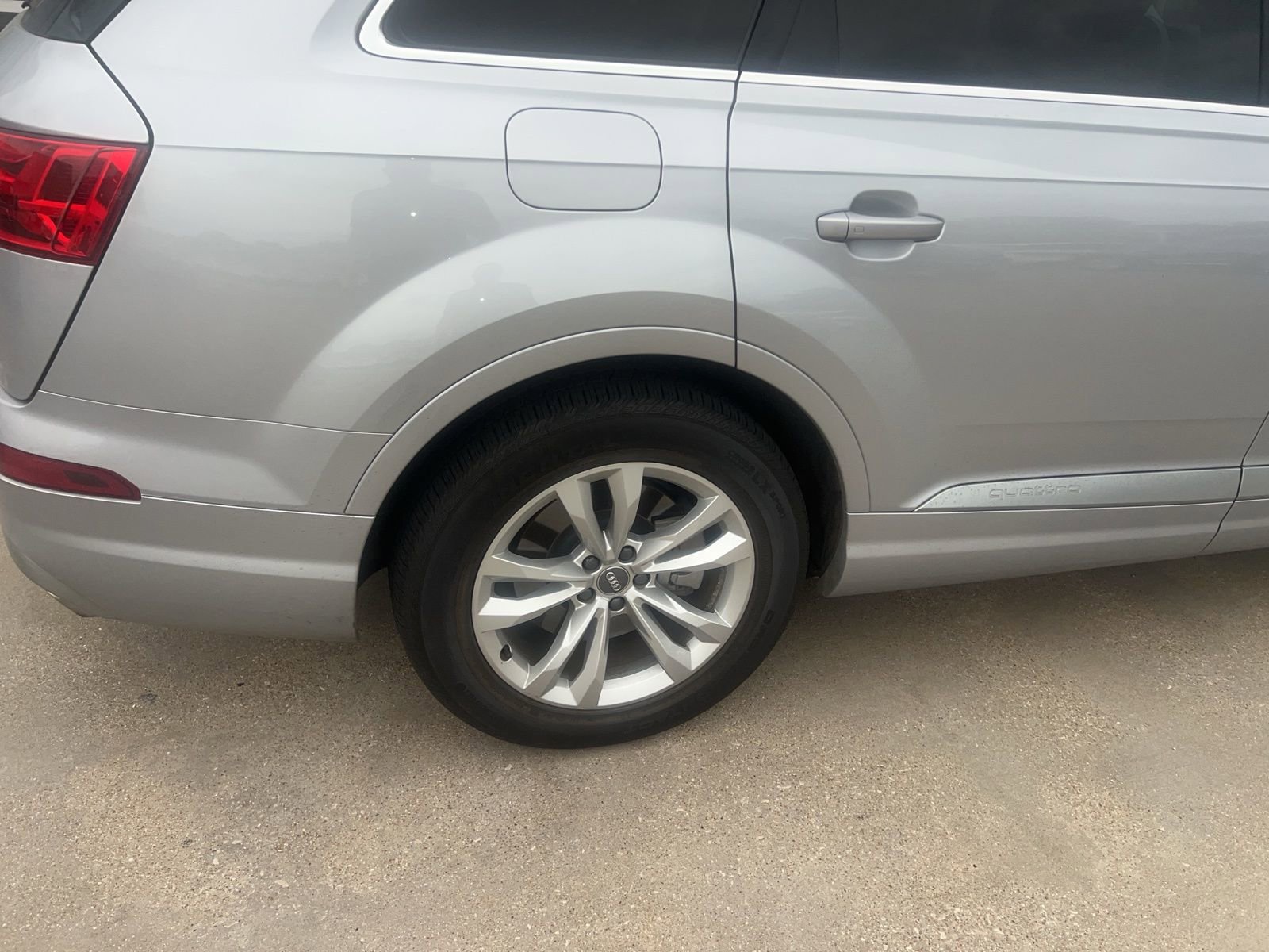 Used 2018 Audi Q7 3.0T Premium Plus AWD/4WD image 18