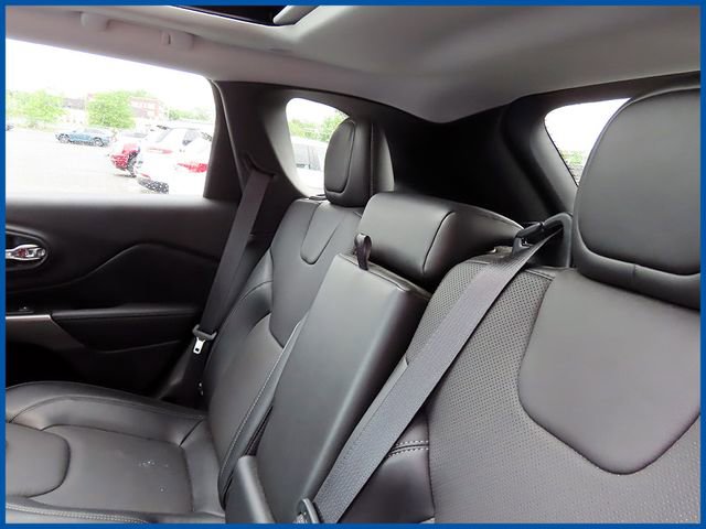 Used 2021 Jeep Cherokee Limited AWD/4WD image 10