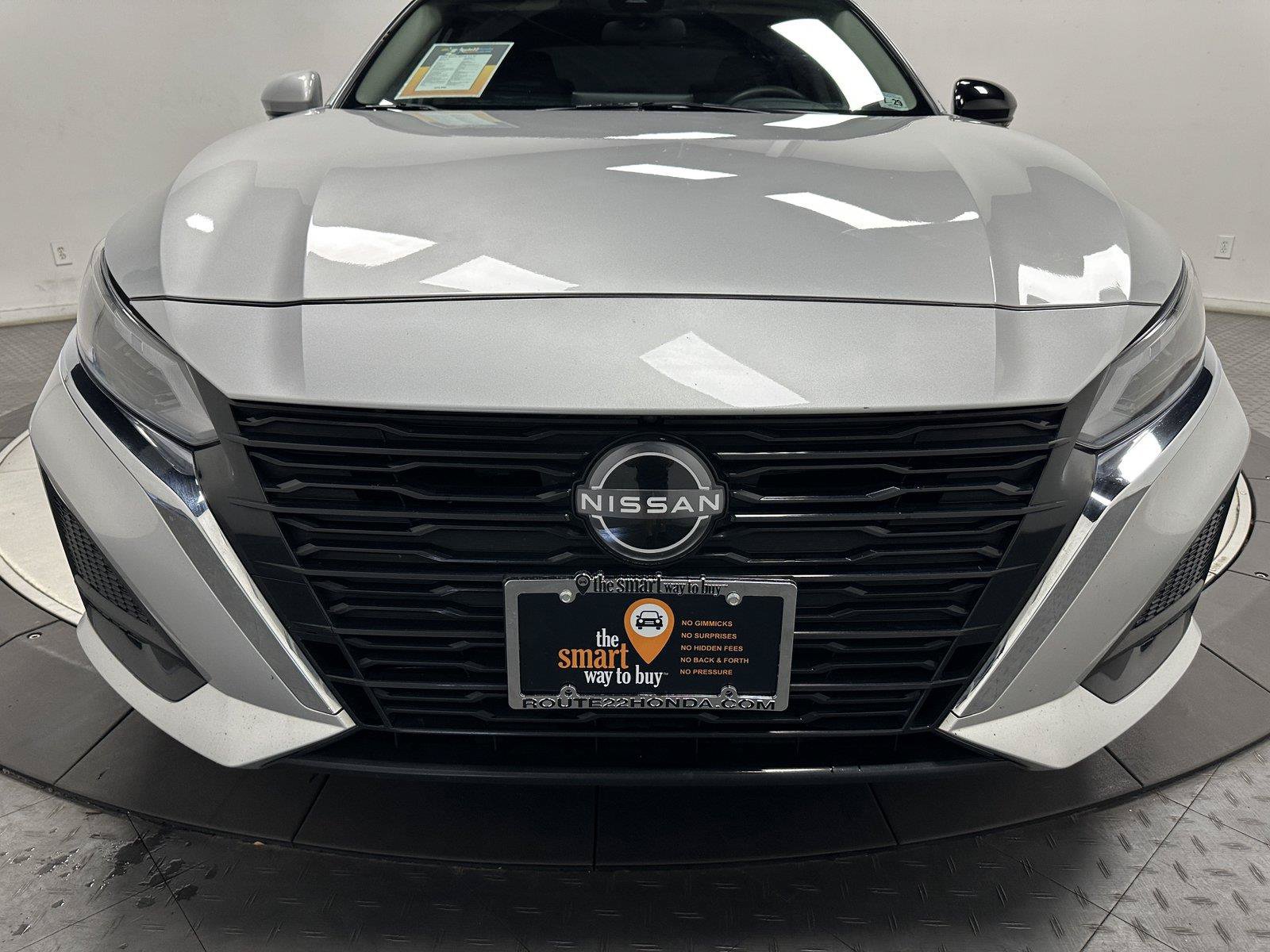 Used 2024 Nissan Altima 2.5 SL AWD/4WD image 6