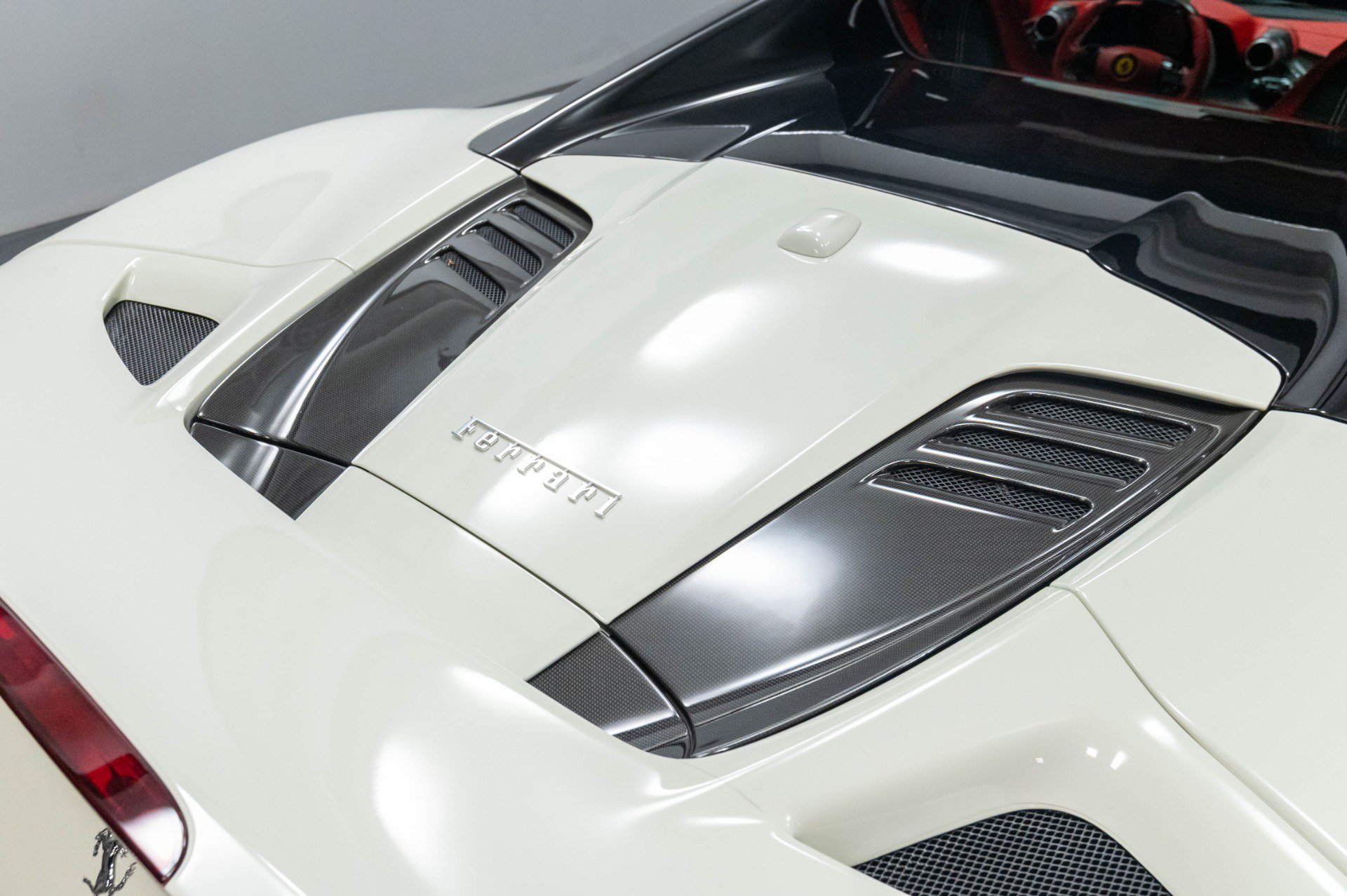 Used 2021 Ferrari F8 Tributo RWD image 59