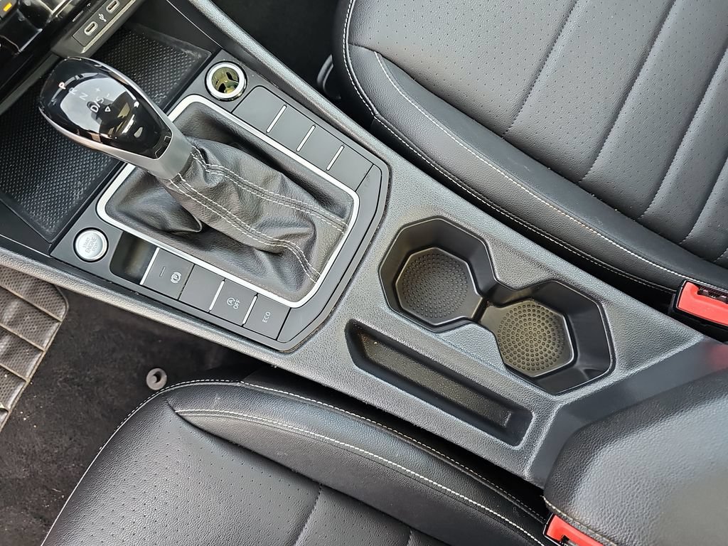 Used 2024 Volkswagen Jetta SE FWD image 22