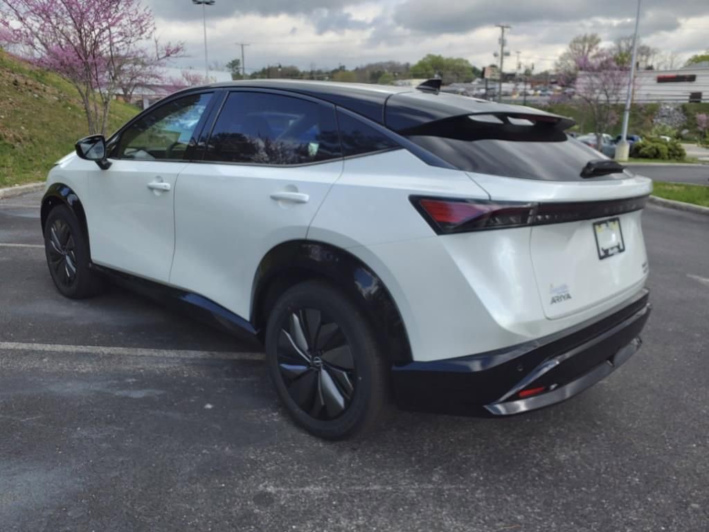 New 2025 Nissan Ariya AWD image 6