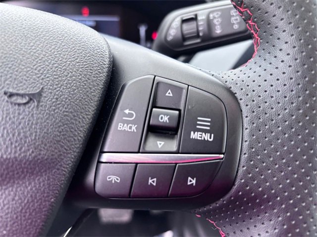Used 2025 Ford Escape ST-Line image 18