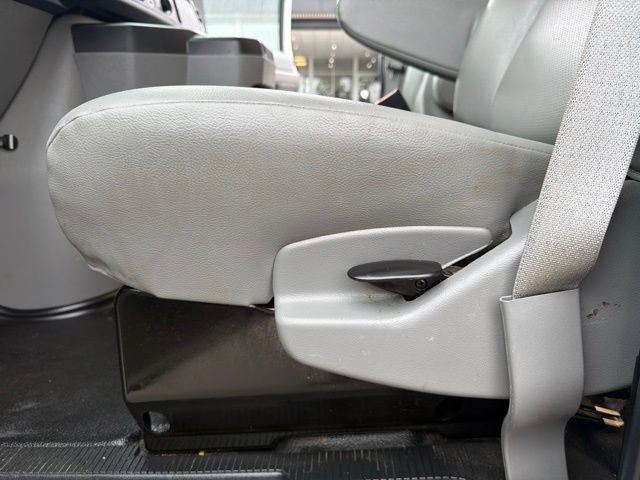 Used 2022 Ford E-450 and Econoline 450 Super Duty w/ Power Windows & Locks Group RWD image 17