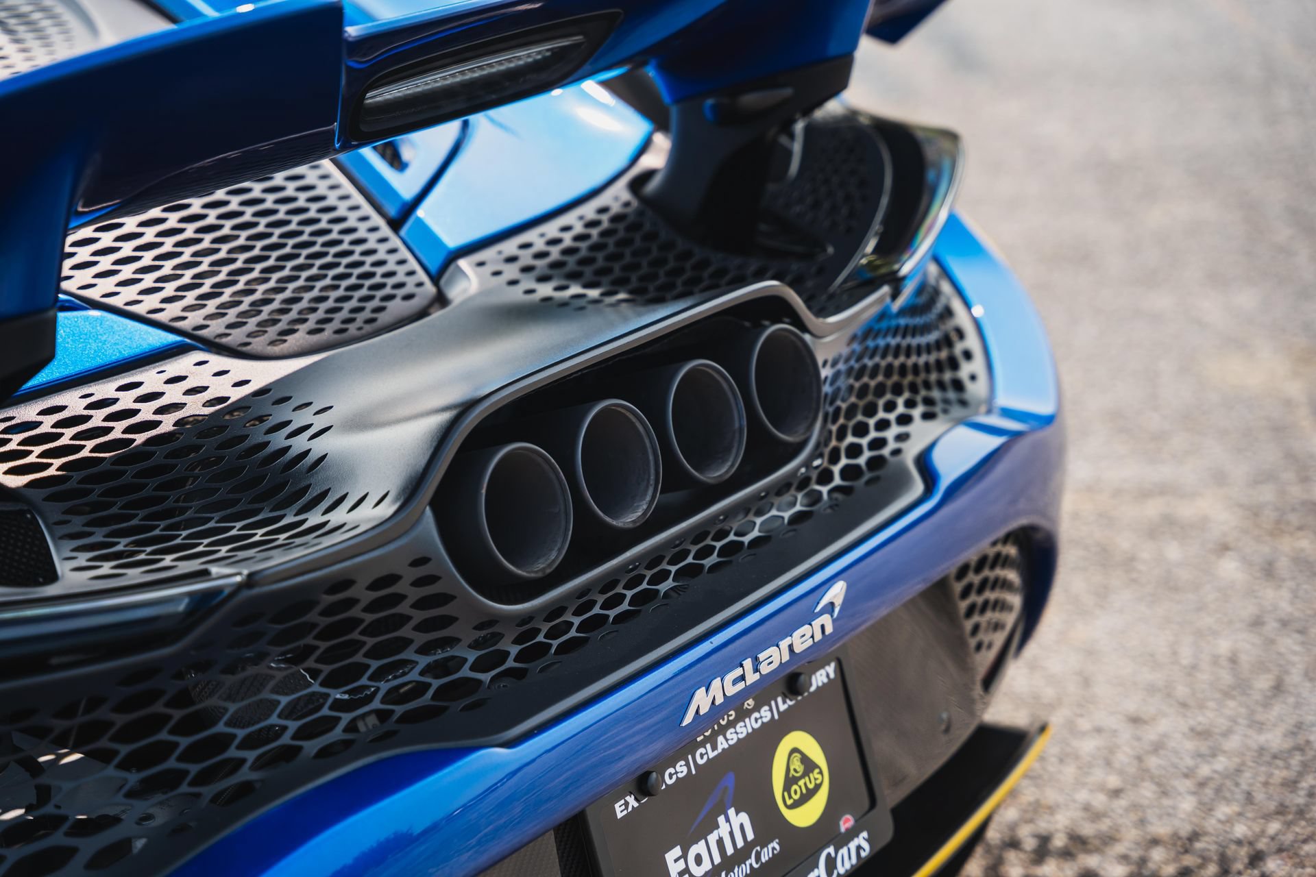 Used 2022 McLaren 765LT RWD image 28