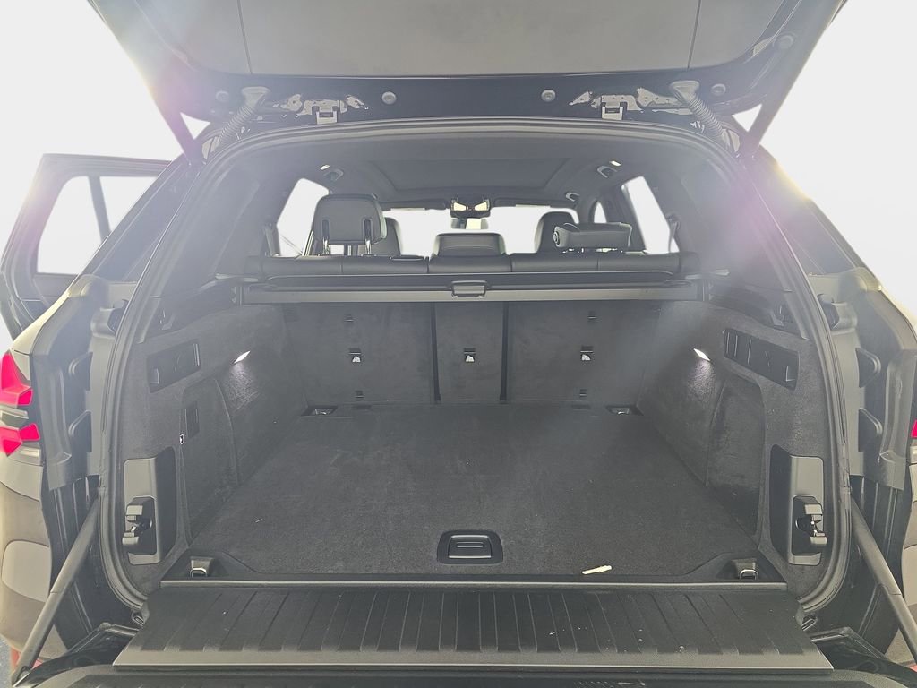 Used 2026 BMW X5 xDrive40i image 13