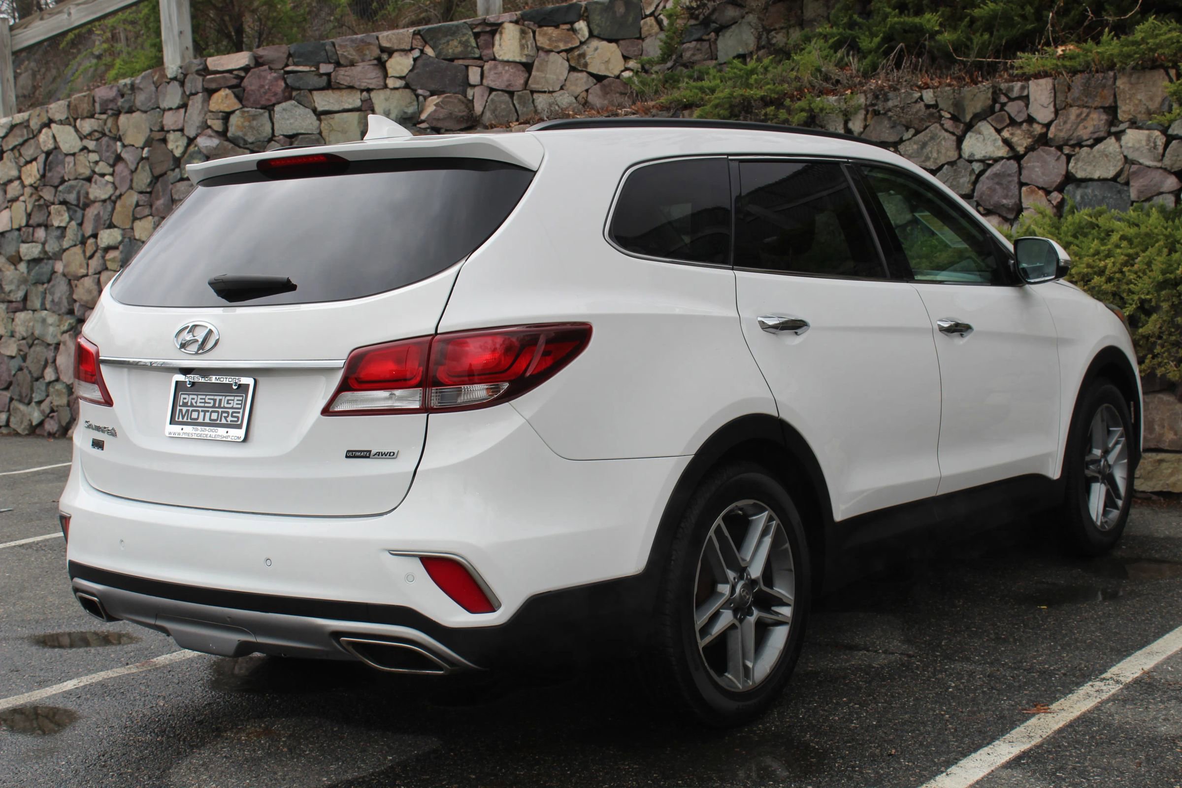 Used 2018 Hyundai Santa Fe AWD w/ SE Ultimate Tech Package 03 image 9
