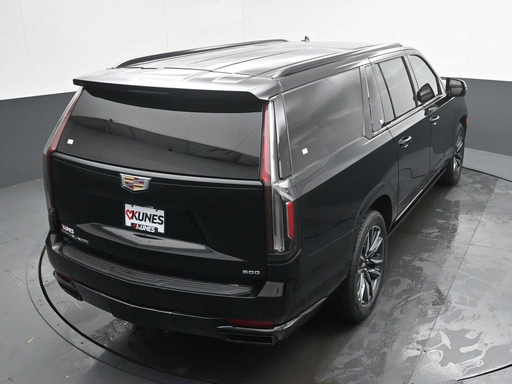 Used 2024 Cadillac Escalade ESV Sport w/ Touring Package AWD/4WD image 32