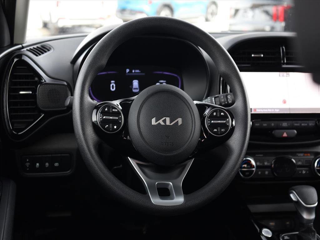 Used 2023 Kia Soul S image 9