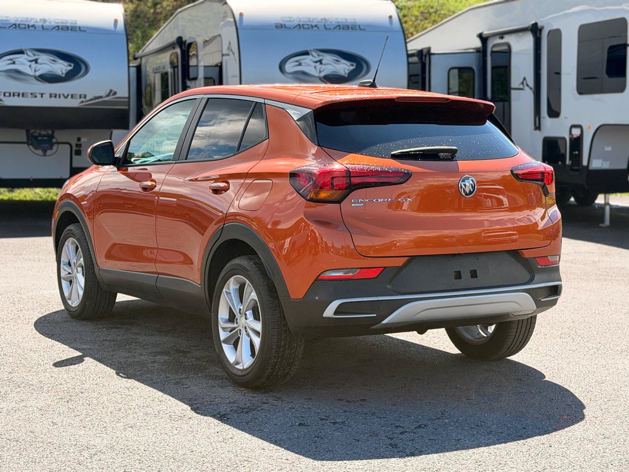 Used 2023 Buick Encore GX Preferred w/ Cold Weather Comfort Package AWD/4WD image 7