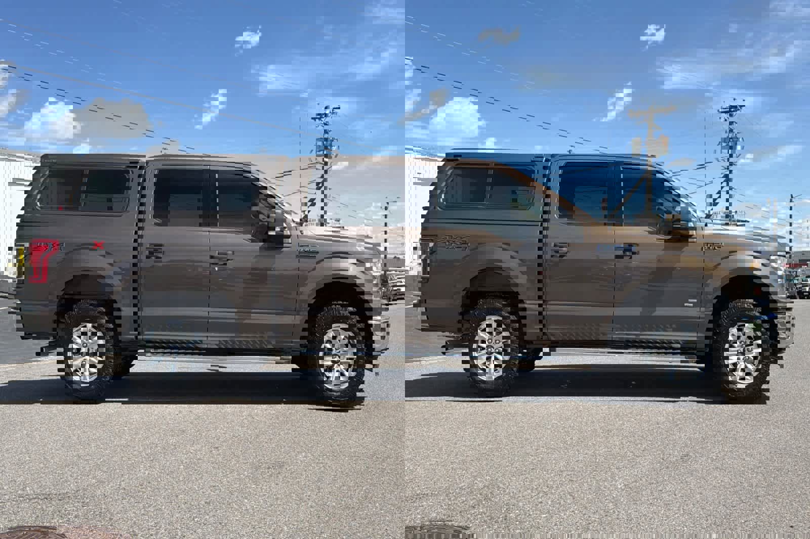 Used 2017 Ford F150 XLT w/ Equipment Group 301A Mid image 8