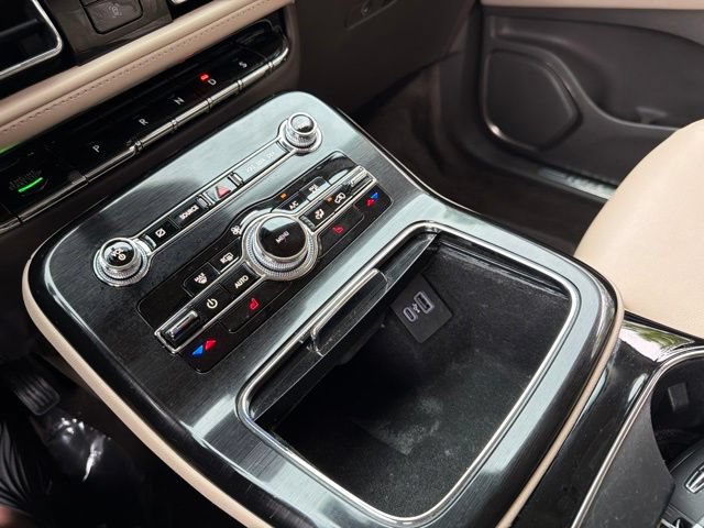 Certified 2022 Lincoln Nautilus AWD w/ Premium Package image 35