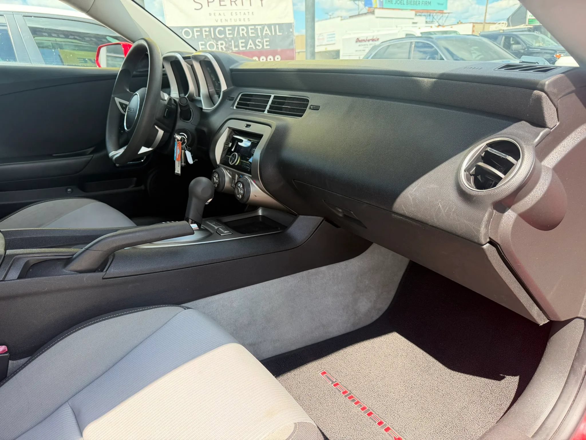 Used 2010 Chevrolet Camaro LT RWD image 9