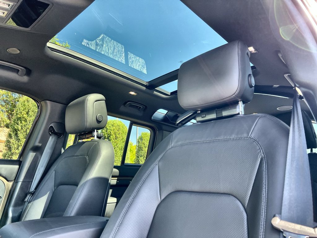 New 2026 Land Rover Defender 110 X-Dynamic SE AWD/4WD image 19