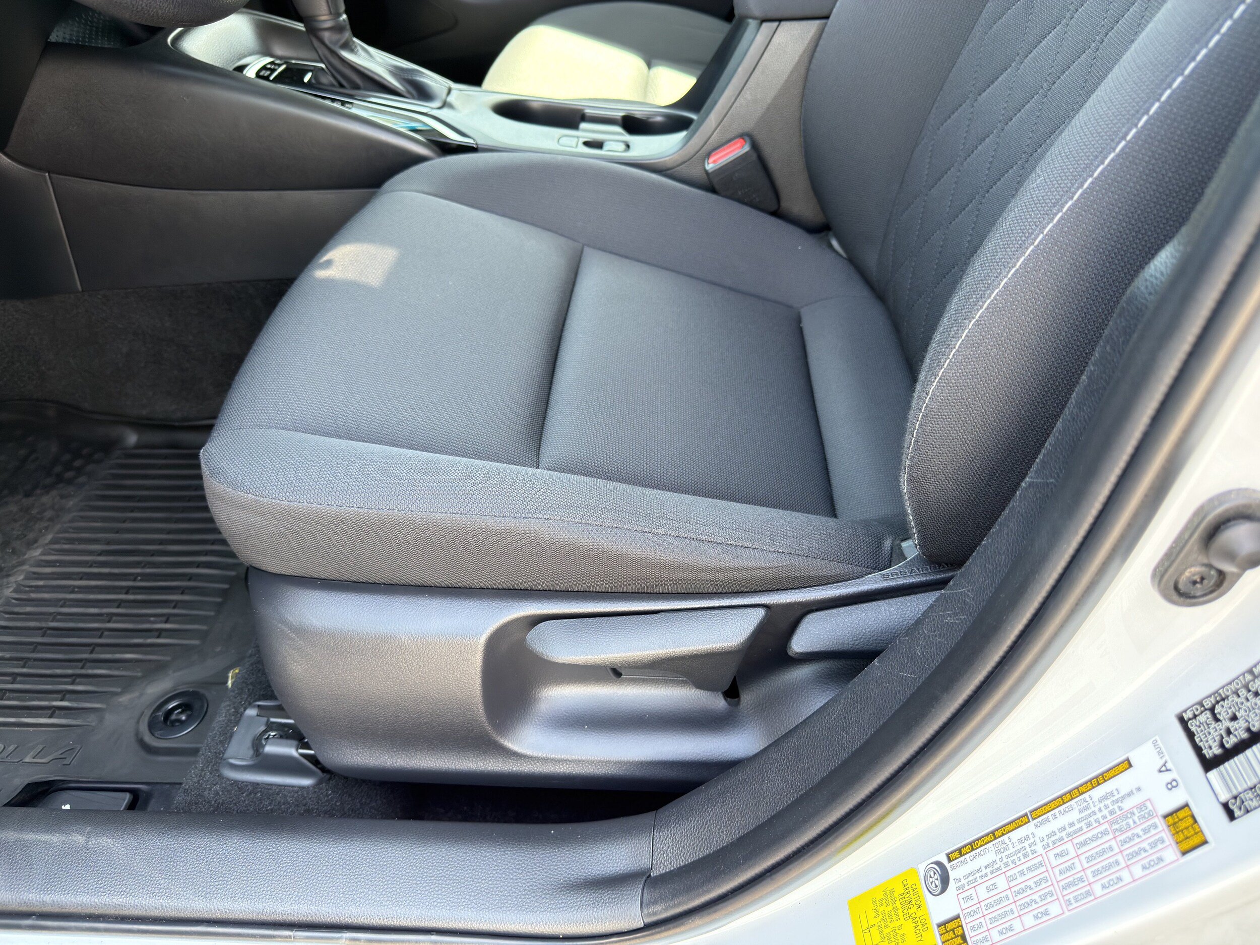 Used 2024 Toyota Corolla LE FWD image 26
