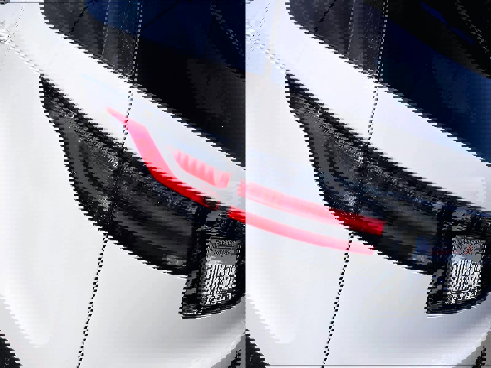 Used 2025 Land Rover Discovery Dynamic SE image 30