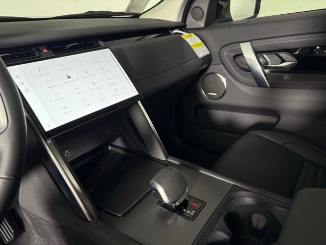 Certified 2025 Land Rover Discovery Sport S image 24