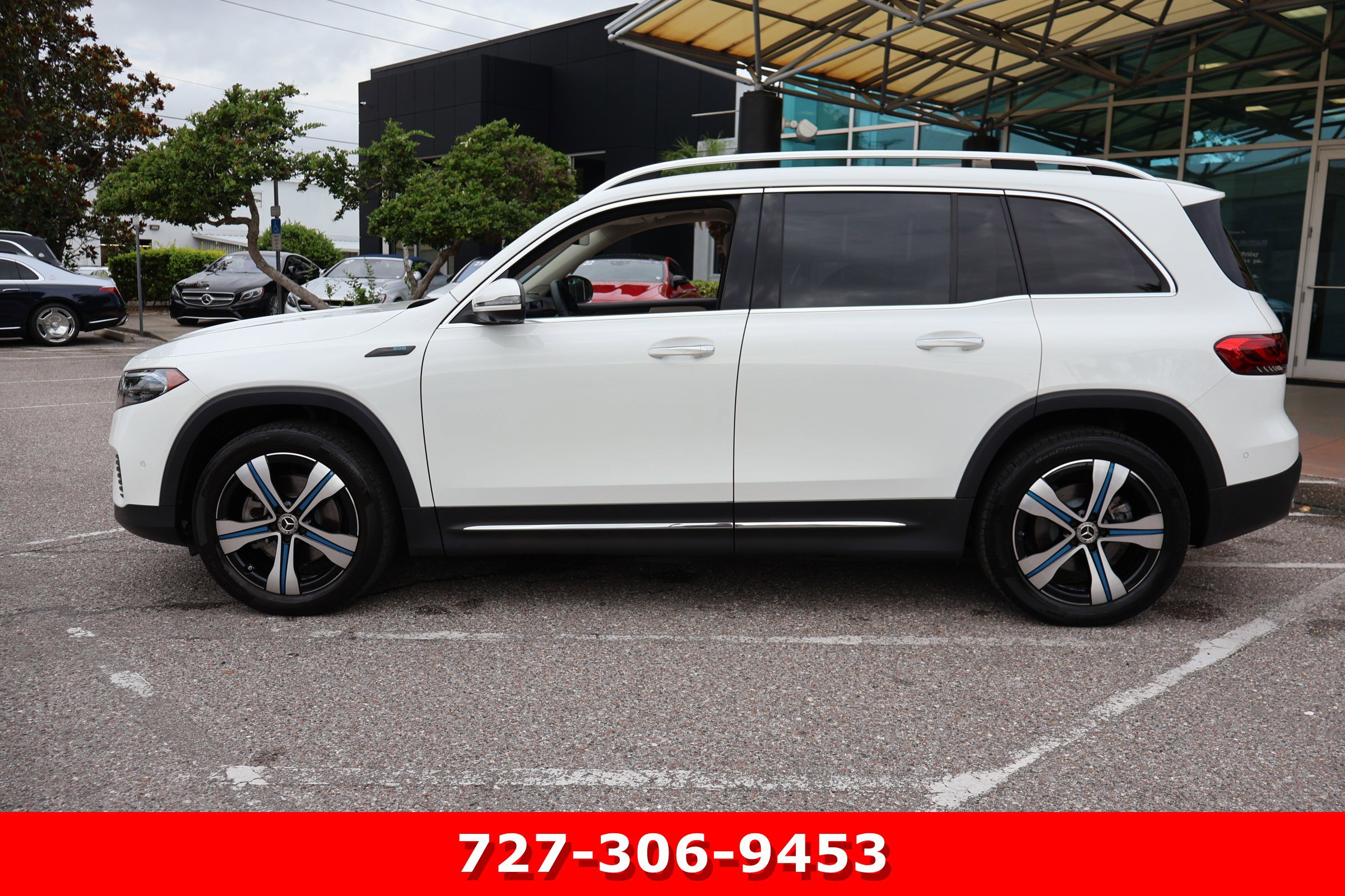Certified 2023 Mercedes-Benz EQB 300 4MATIC w/ Pinnacle Package image 6