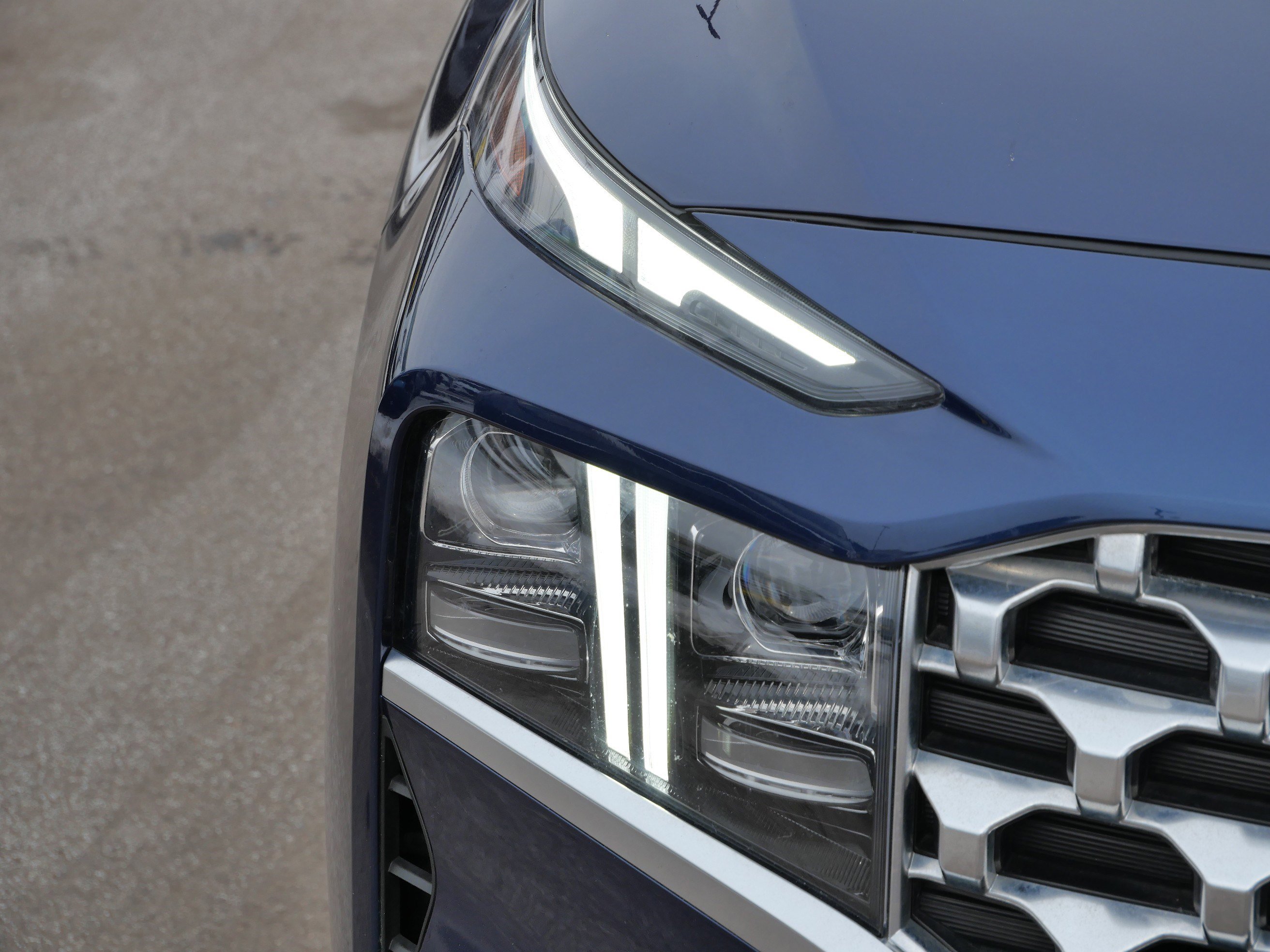 Certified 2022 Hyundai Santa Fe Limited image 16