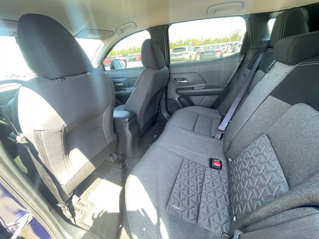 Used 2025 Nissan Kicks SV image 23