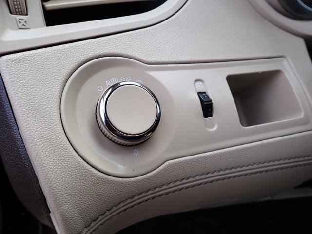 Used 2015 Buick LaCrosse FWD image 11