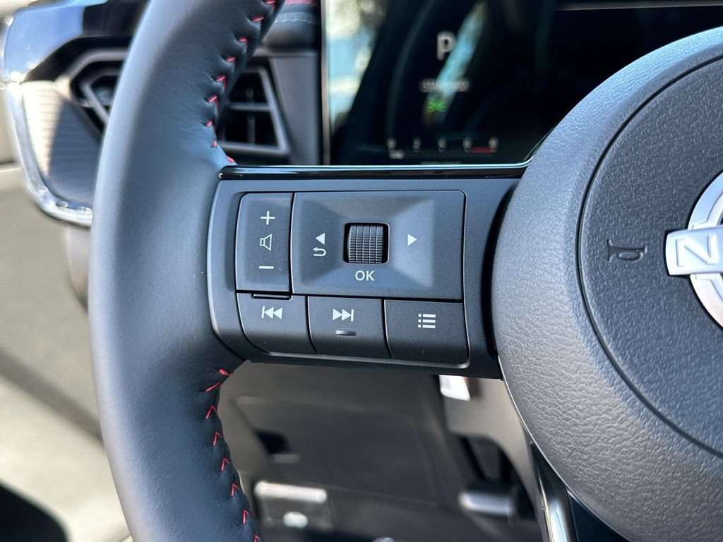 New 2026 Nissan Kicks SR w/ Cold Weather Package AWD/4WD image 23