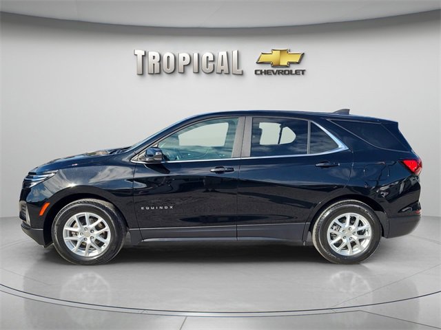 Used 2024 Chevrolet Equinox LT image 2