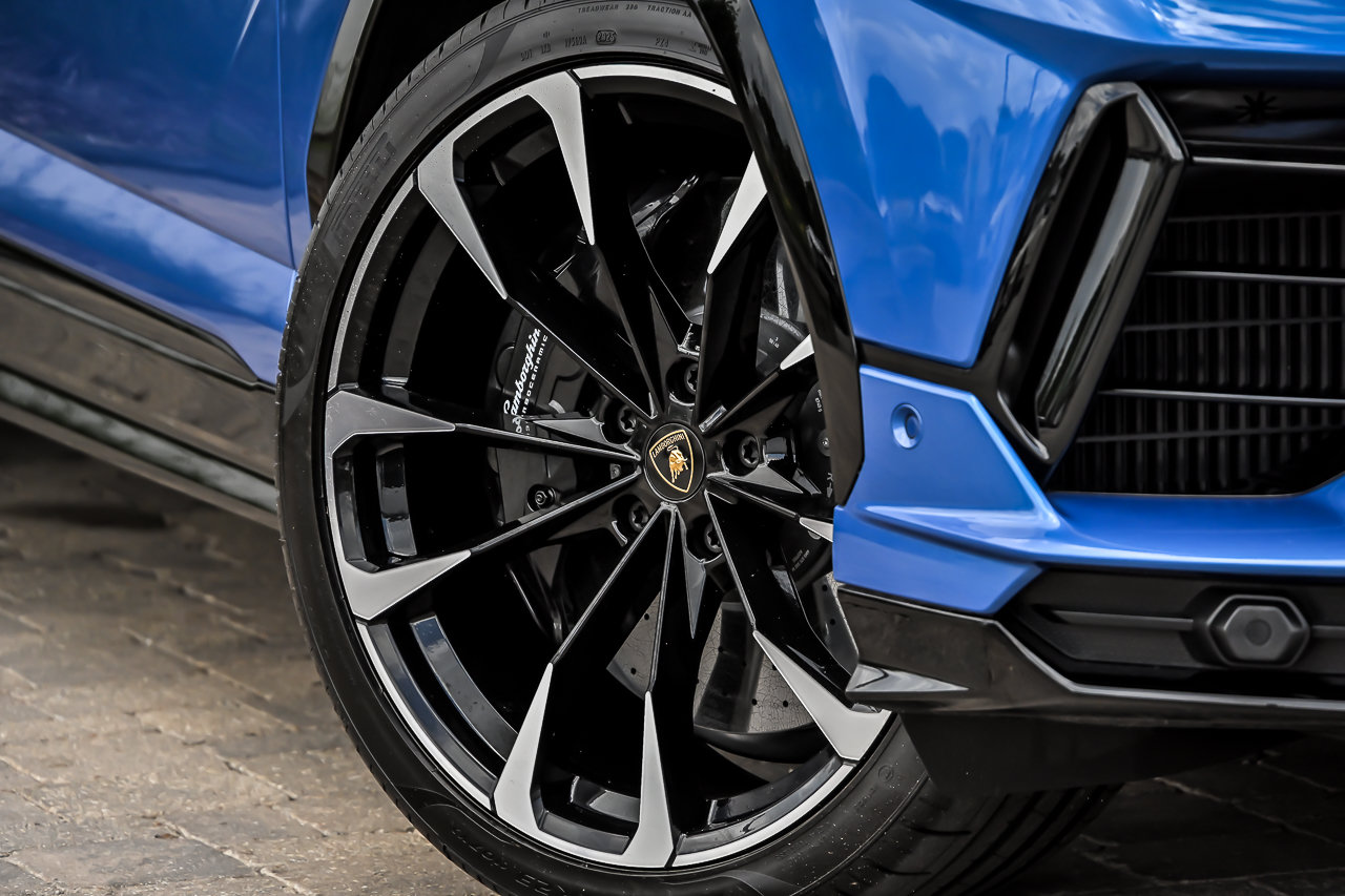 Used 2023 Lamborghini Urus S AWD/4WD image 3