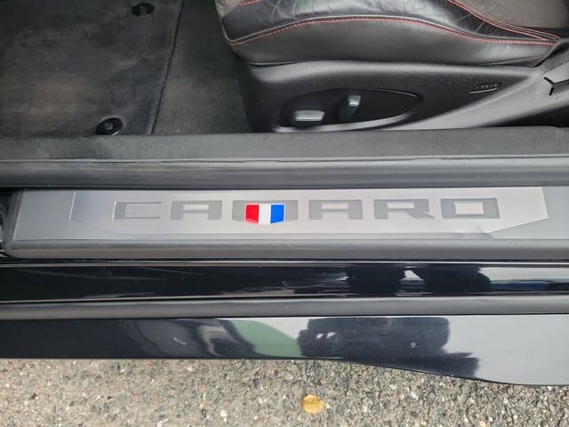 Used 2018 Chevrolet Camaro ZL1 image 8