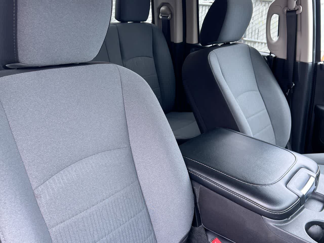 Used 2024 RAM 1500 Classic SLT AWD/4WD image 28