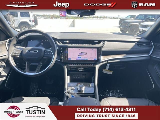 New 2027 Jeep Grand Cherokee Limited AWD/4WD image 36