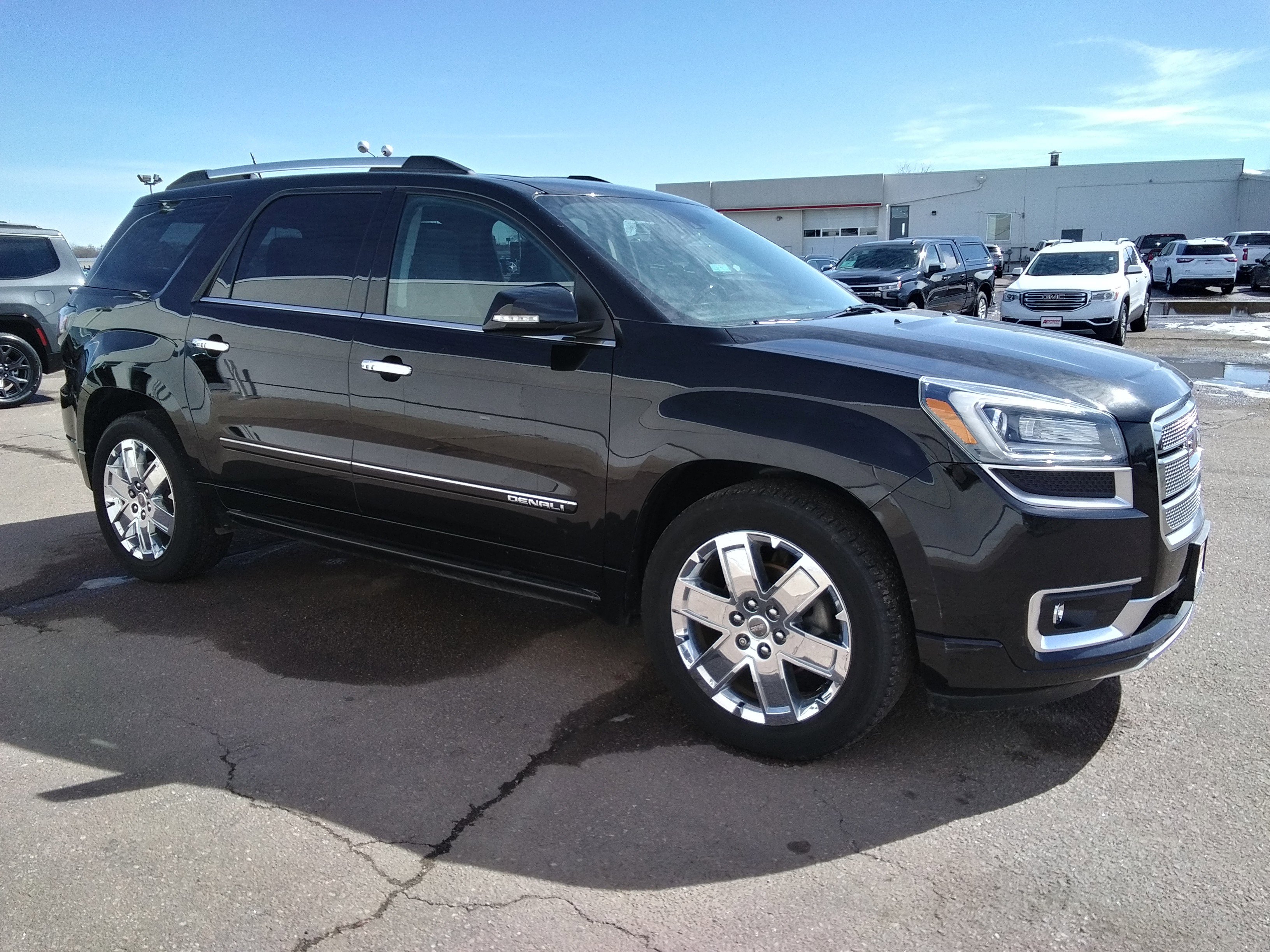 Used 2016 GMC Acadia Denali image 4